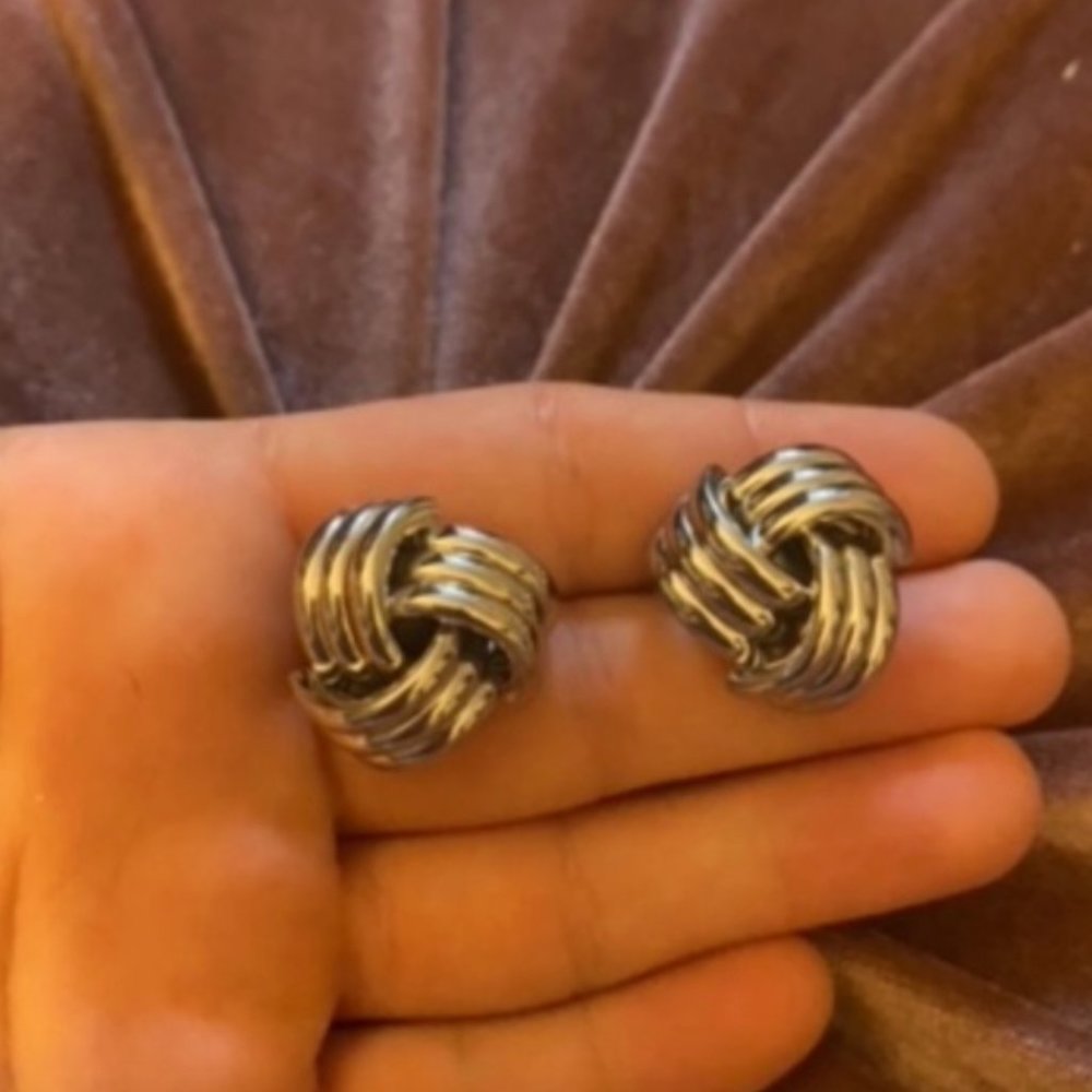 Zara minimalist silver color earrings - Picture 2 of 2